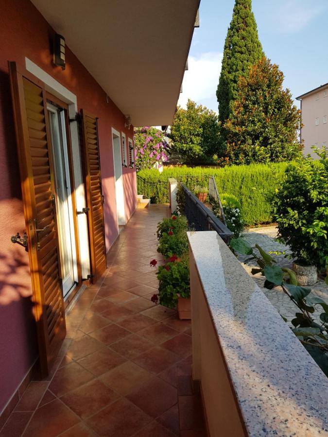 דירות רוביני Casa Nada מראה חיצוני תמונה